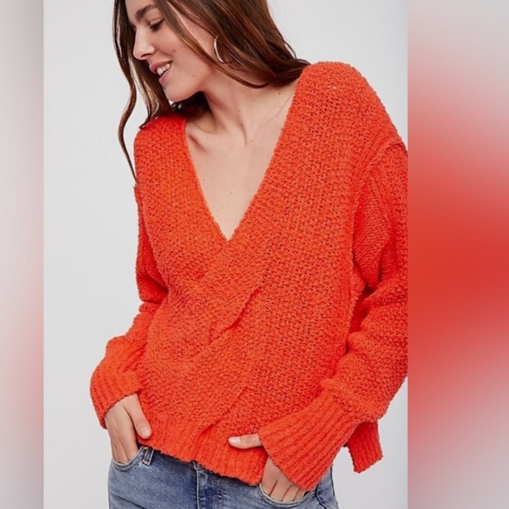 Free People V-Neck Twist Front Orange Chunky Sweater Size Medium
